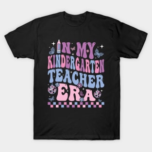 Groovy In My Kindergarten Teacher Era First Day Of School T-Shirt